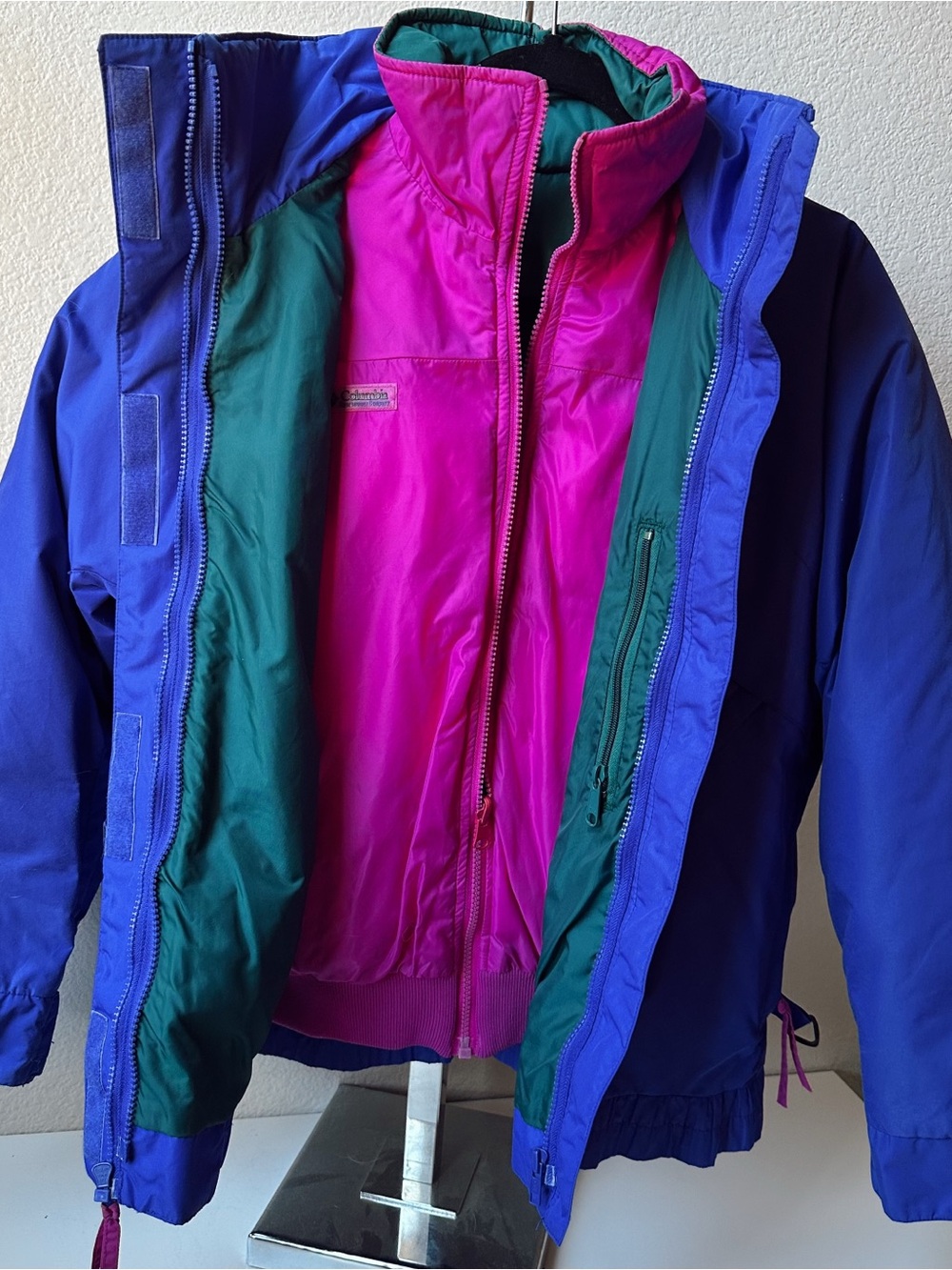 Vintage Columbia Whirlibird Blue Ski Jacket with Pink Inner Layer and Green Trim
